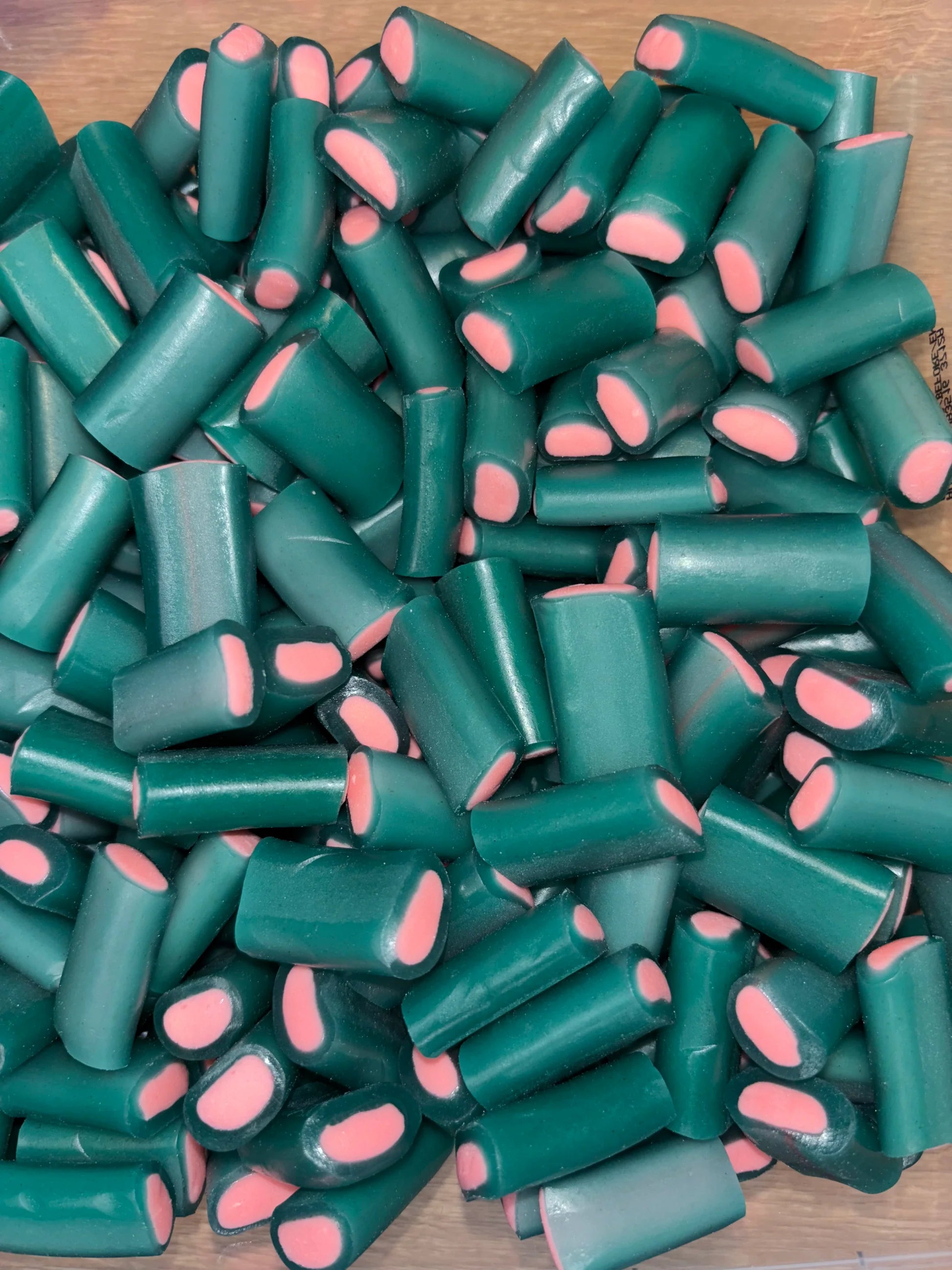 Mini Câbles Redbull – Goût energy drink et texture fondante